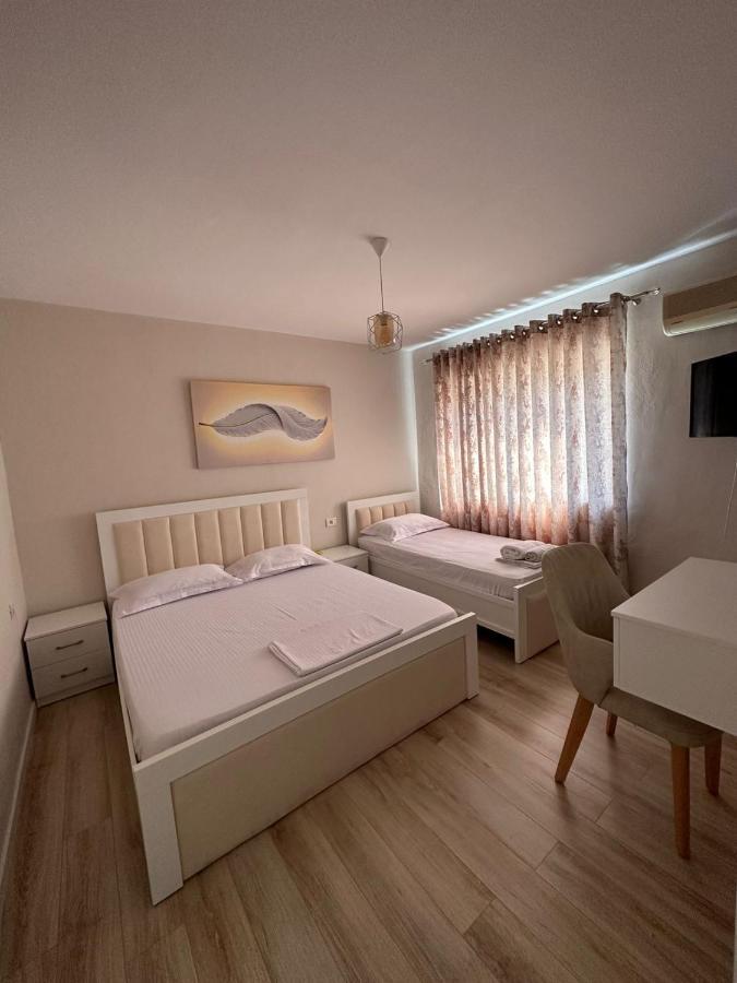 Klinti'S Apartment Берат Екстер'єр фото